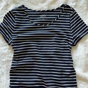 Women’s Maternity dress. Size M.